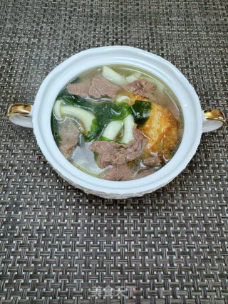 裙带菜菌菇鸡蛋牛肉汤的做法步骤：13