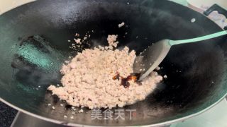 洋葱肉馅发面饼的做法步骤：7