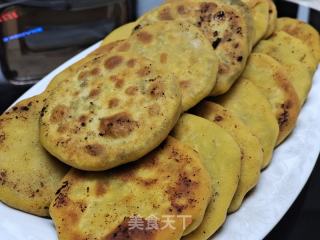 玉米面粉烙饼三种口味（韭菜鸡蛋，韭菜猪肉，芝麻红糖）的做法步骤：5