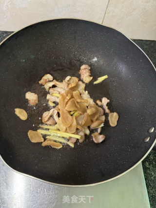 菜脯焖河豚鱼的做法步骤：7