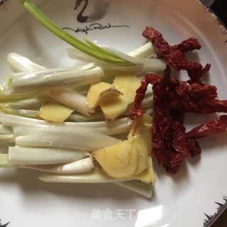 清炖羊后腿肉的做法步骤：2