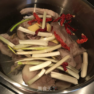 清炖羊后腿肉的做法步骤：5