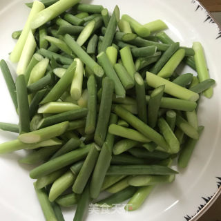 蒜炒炒木耳的做法步骤：1