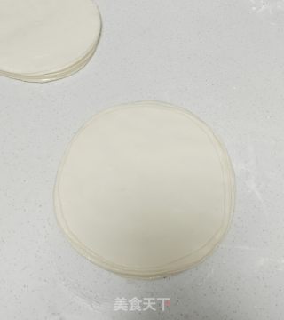 薄如蝉翼之春饼的做法步骤：7