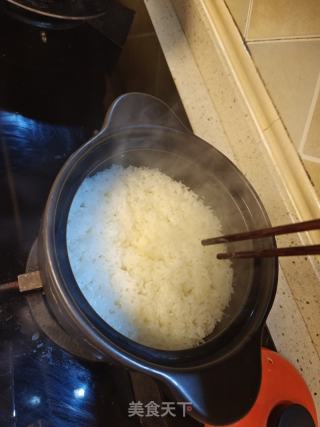 腊肠煲仔饭的做法步骤：3