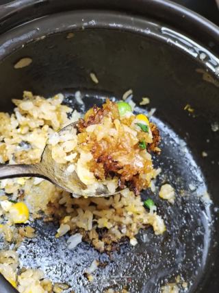 腊肠煲仔饭的做法步骤：9