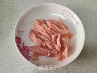 辣椒炒鸡胸肉的做法步骤：2