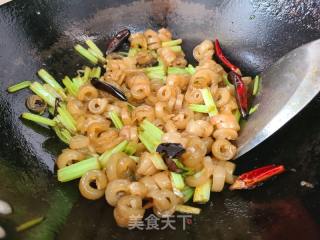 芹菜炒猪皮的做法步骤：7