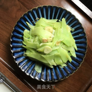 蒜头油炒笋片的做法步骤：8