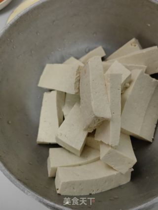 酸菜豆腐鱼的做法步骤：2