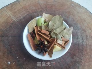 酱雁鹅的做法步骤：4