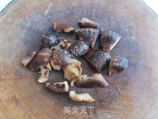 鸡翅烧土豆的做法步骤：2