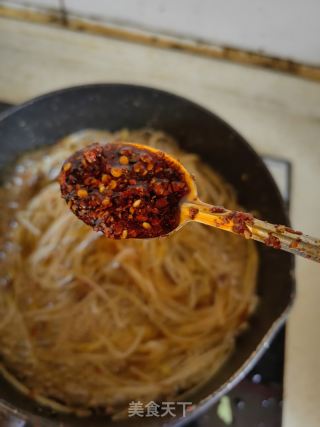 酸辣牛肉粉的做法步骤：9