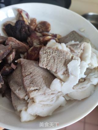 回锅肉的做法步骤：2