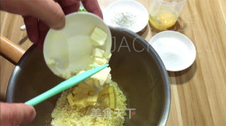 抹茶脆壳巧克力布朗尼，甜蜜白巧、奶香奶酪，集奶香和茶香于一身。的做法步骤：1
