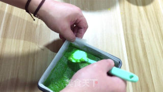 抹茶脆壳巧克力布朗尼，甜蜜白巧、奶香奶酪，集奶香和茶香于一身。的做法步骤：7
