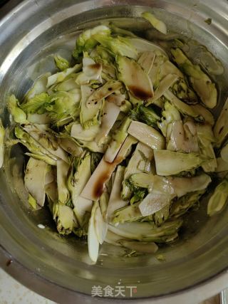 酸甜苹果儿菜的做法步骤：4