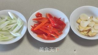 家常青笋木耳肉片的做法步骤：3