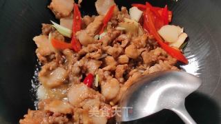 家常青笋木耳肉片的做法步骤：4