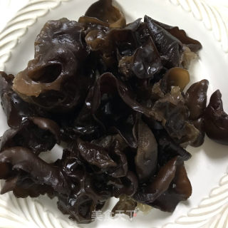 洋葱拌木耳的做法步骤：3