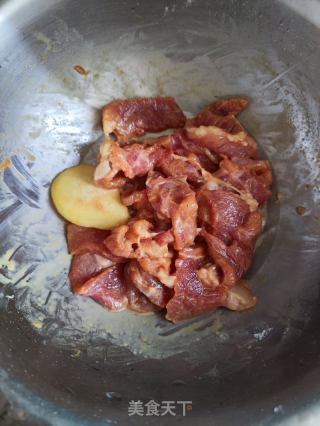 蕃茄肉片汤的做法步骤：4