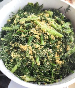 玉米面儿蒸小茴香的做法步骤：7