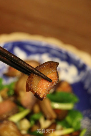 炒腊肉的做法步骤：4