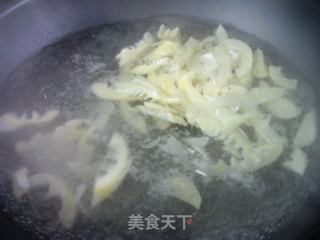 酱肉黑木耳炒雷笋的做法步骤：3