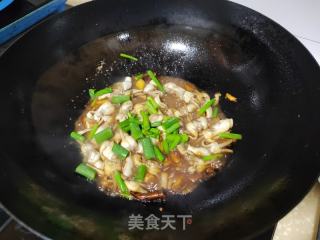 葱姜炒蛏子的做法步骤：11