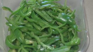 青椒肉丝的做法步骤：3