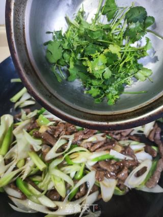大葱炒羊肉的做法步骤：8