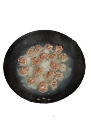 冬瓜丸子汤的做法步骤：3