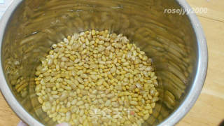 番茄煮马约科巴豆的做法步骤：2