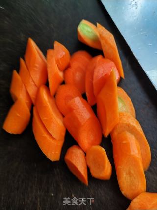 茅根竹蔗马蹄水的做法步骤：2