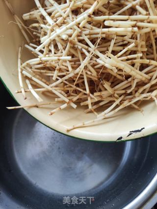 茅根竹蔗马蹄水的做法步骤：5