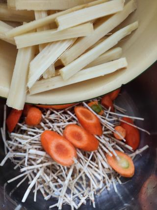 茅根竹蔗马蹄水的做法步骤：8