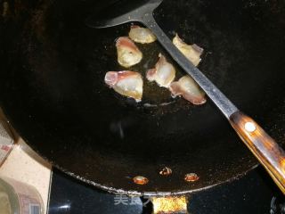 腊肉泥蒿的做法步骤：3