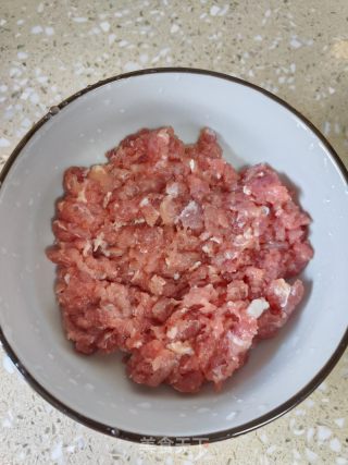 菌菇瘦肉汤的做法步骤：1