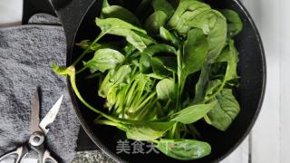 清炒菠菜的做法步骤：3