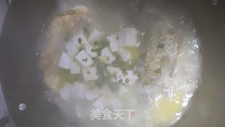 鸡蛋豆腐鲫鱼汤的做法步骤：9