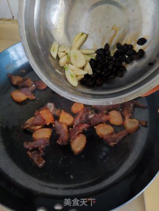 腊肉灿油麦菜的做法步骤：6