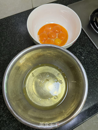 奥利奥抱抱卷的做法步骤：1