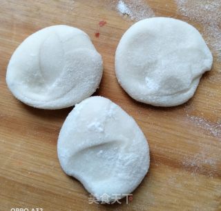 韭莱虾仁水饺的做法步骤：7