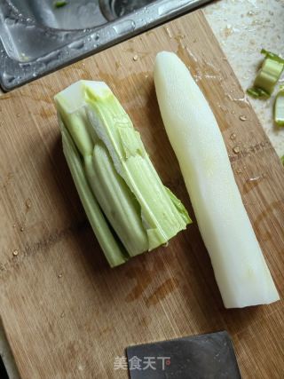 青笋菜饭的做法步骤：1