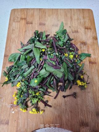 红菜苔炒鸡蛋的做法步骤：3
