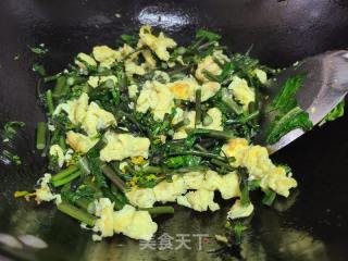 红菜苔炒鸡蛋的做法步骤：6