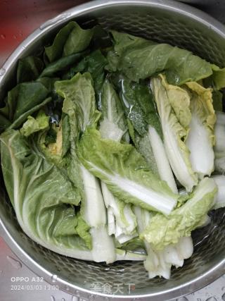 素炒油白莱的做法步骤：1