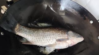 红烧鲫鱼的做法步骤：3