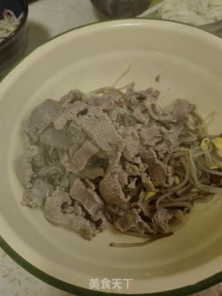 金针菇拌牛肉的做法步骤：11
