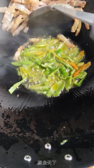 青椒炒豆干的做法步骤：4